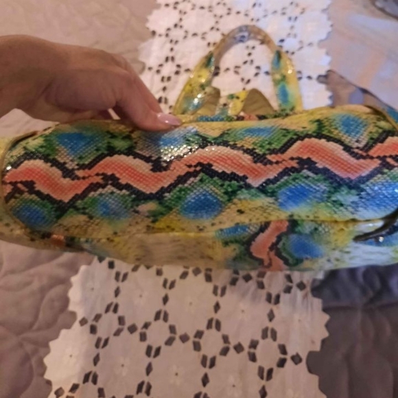 Buddha Snakeskin Purse - Picture 2 of 9